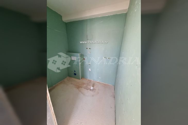 Apartman na moru, Prodaja, Vir, Vir