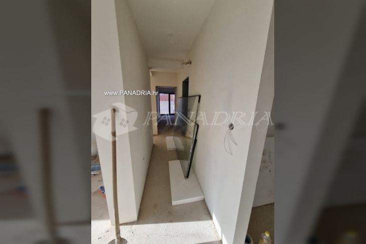 Apartman na moru, Prodaja, Vir, Vir